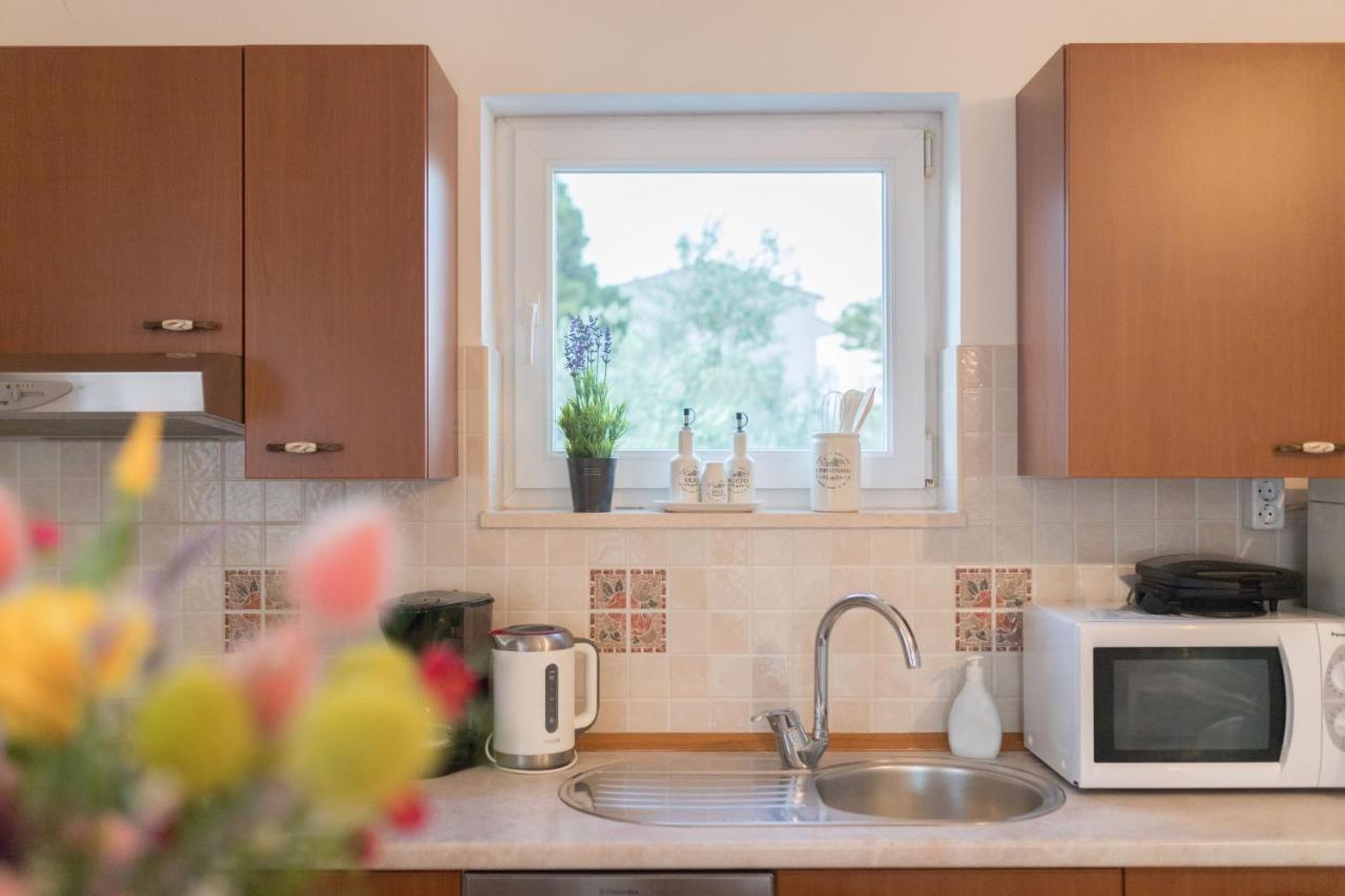 Apartmani Lenka Углян Экстерьер фото