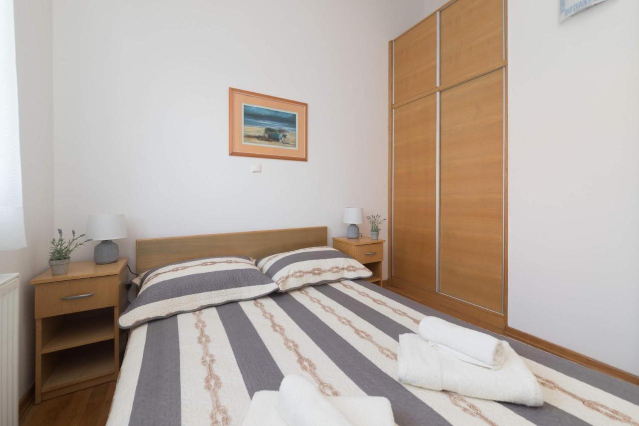 Apartmani Lenka Углян Экстерьер фото