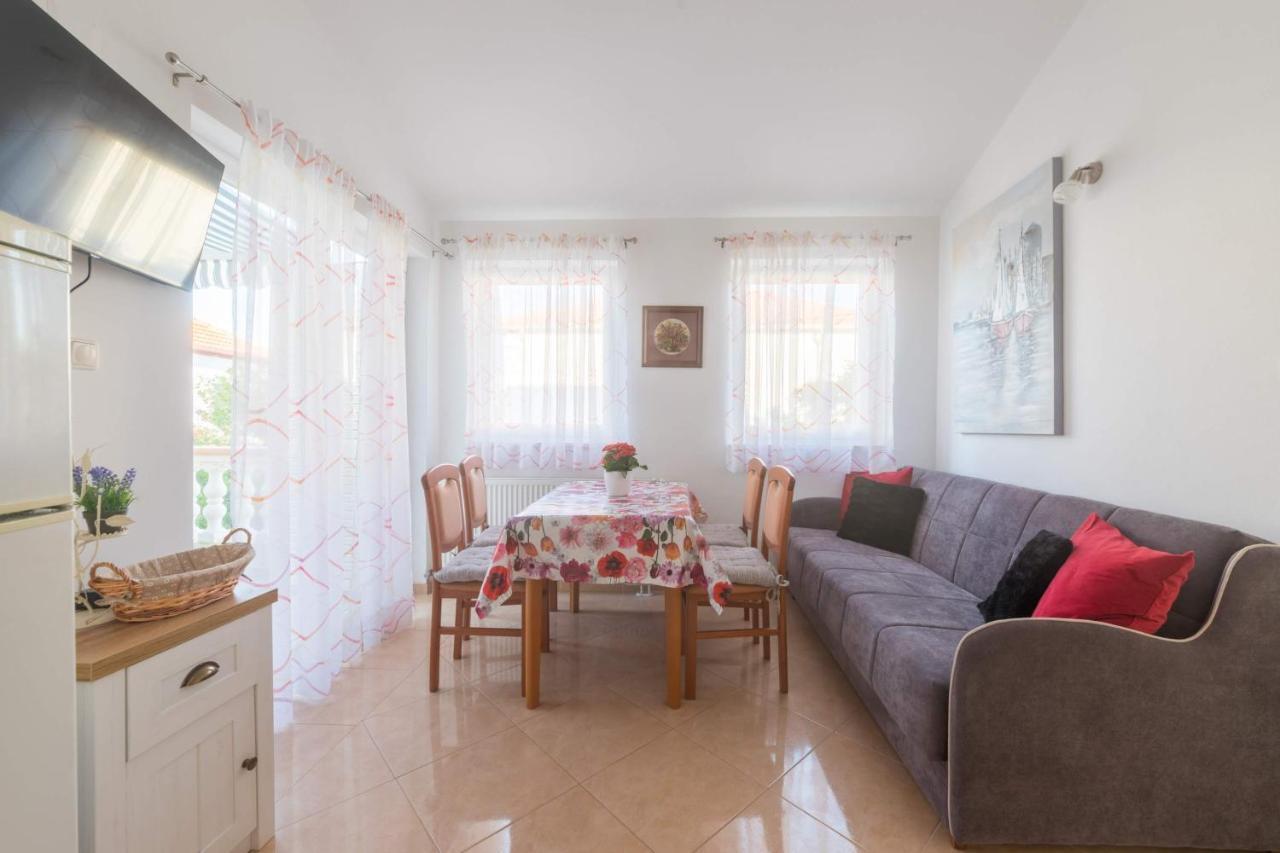 Apartmani Lenka Углян Экстерьер фото